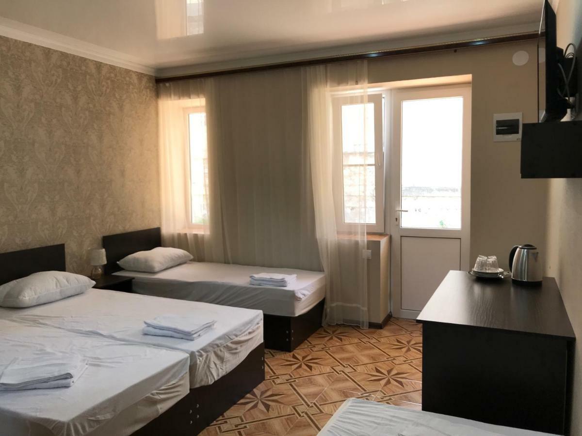 Ainar Hotell Gagry Eksteriør bilde